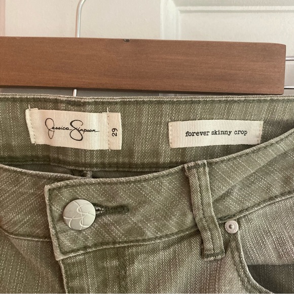 Jessica Simpson Forever Skinny Rolled Crop - Size 29 - forest green - Picture 3 of 6